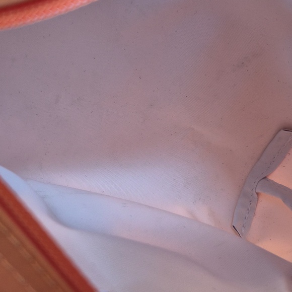 Longchamp Orange Pouch W Handles, Includes Strap & Jelly Cat Charm!!! - Picture 7 of 7